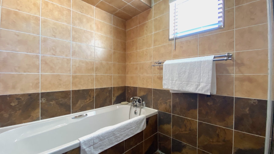 3 Bedroom Property for Sale in Dwarskersbos Western Cape